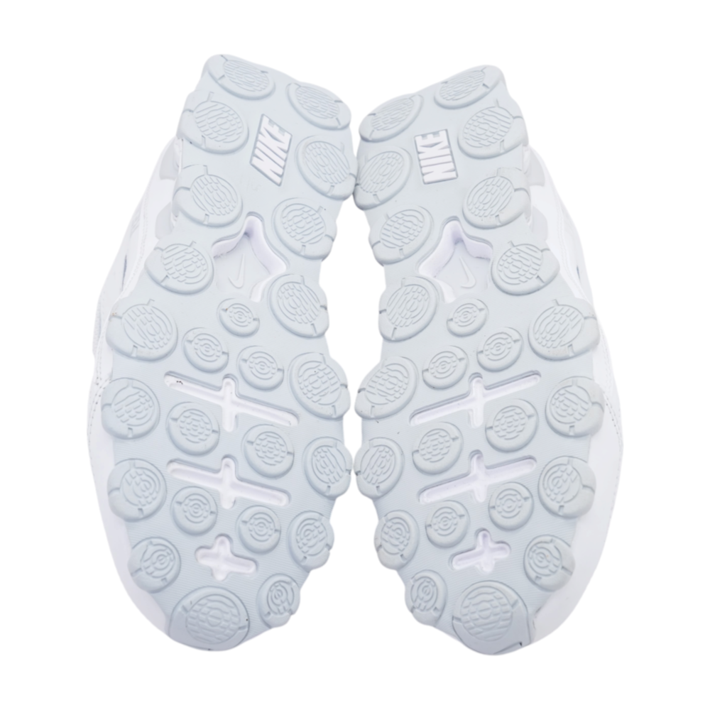 Reax 8 TR Low-Top Athletic Shoes