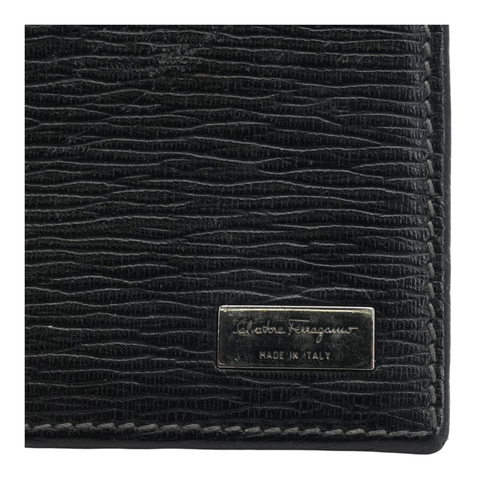 Textured Leather Bifold Wallet with Metallic Logo Plate