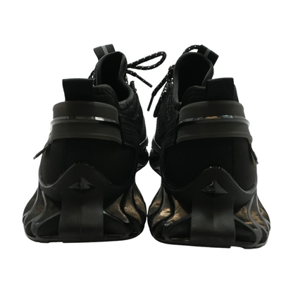 Wandal Low-Top Athletic Shoes