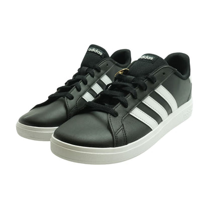 Black Low Top Athletic Shoes