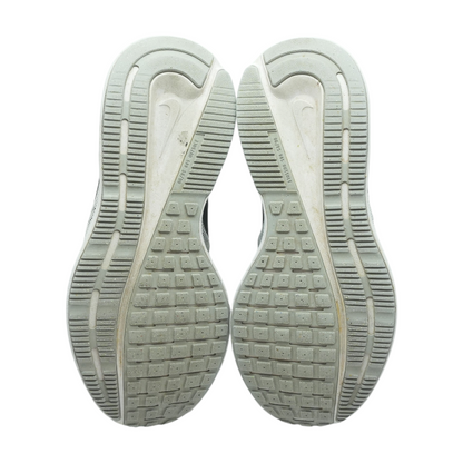 Run Swift 3 Low-Top Athletic Shoes