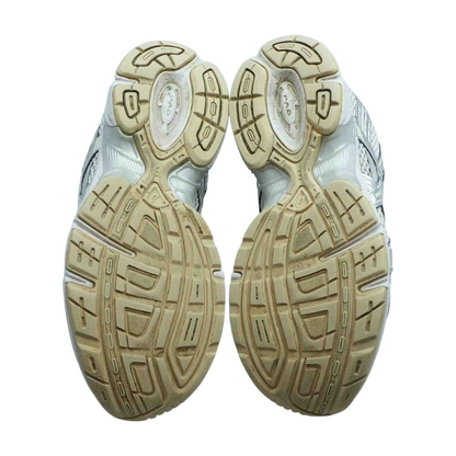 Asics Silver Low-Top Athletic Shoes – Image 3