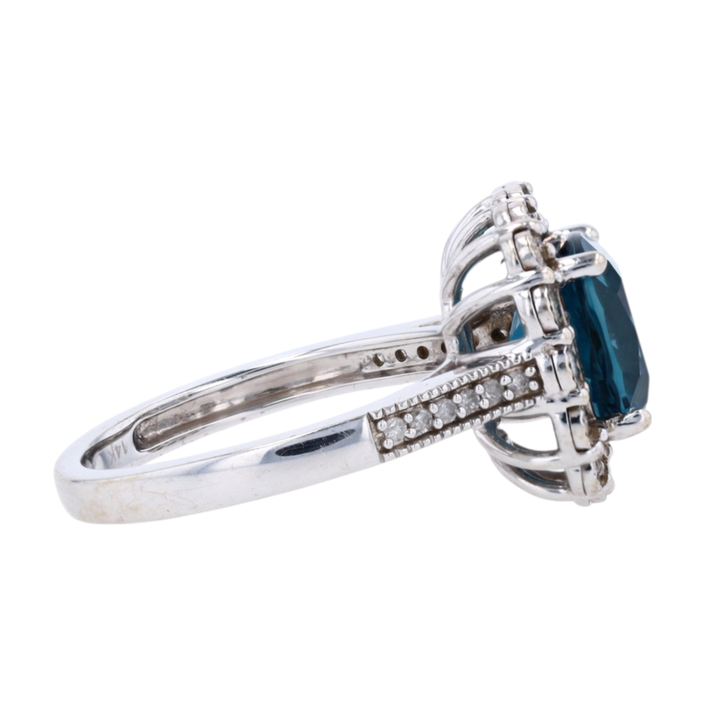 4 3/4 ctw 14K White Gold Topaz Fashion Ring