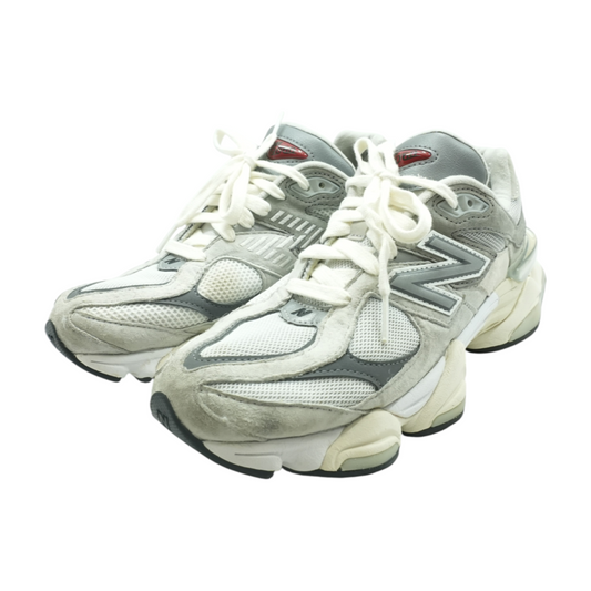 9060 Low-Top Athletic Shoes