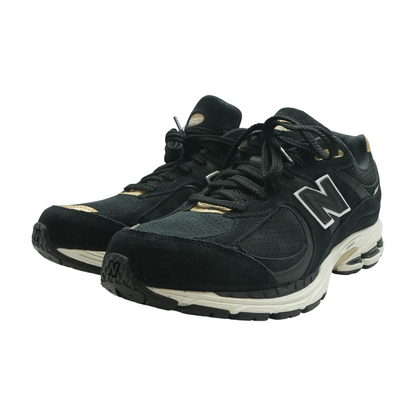 2002 Low-Top Athletic Shoes