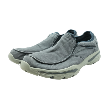 Cayson Low-Top Athletic Shoes