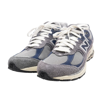 2002R Gray Low Top Athletic Shoes