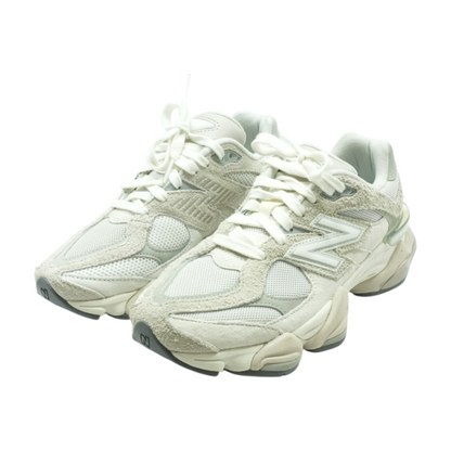 9060 Low-Top Athletic Shoes