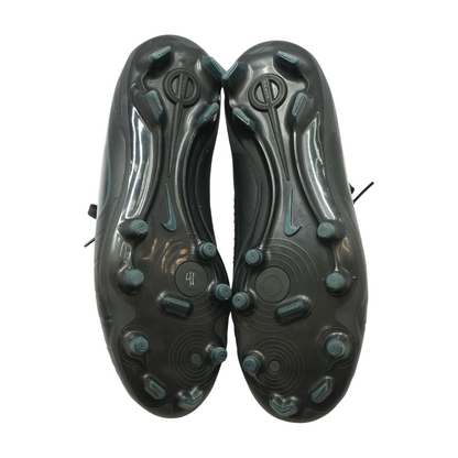 Tiempo Legend 10 Low-Top Athletic Shoes