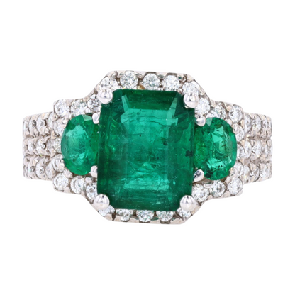 2 5/8 ctw 18K White Gold Emerald Statement Ring