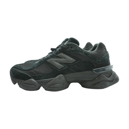 9060 Low-Top Athletic Shoes