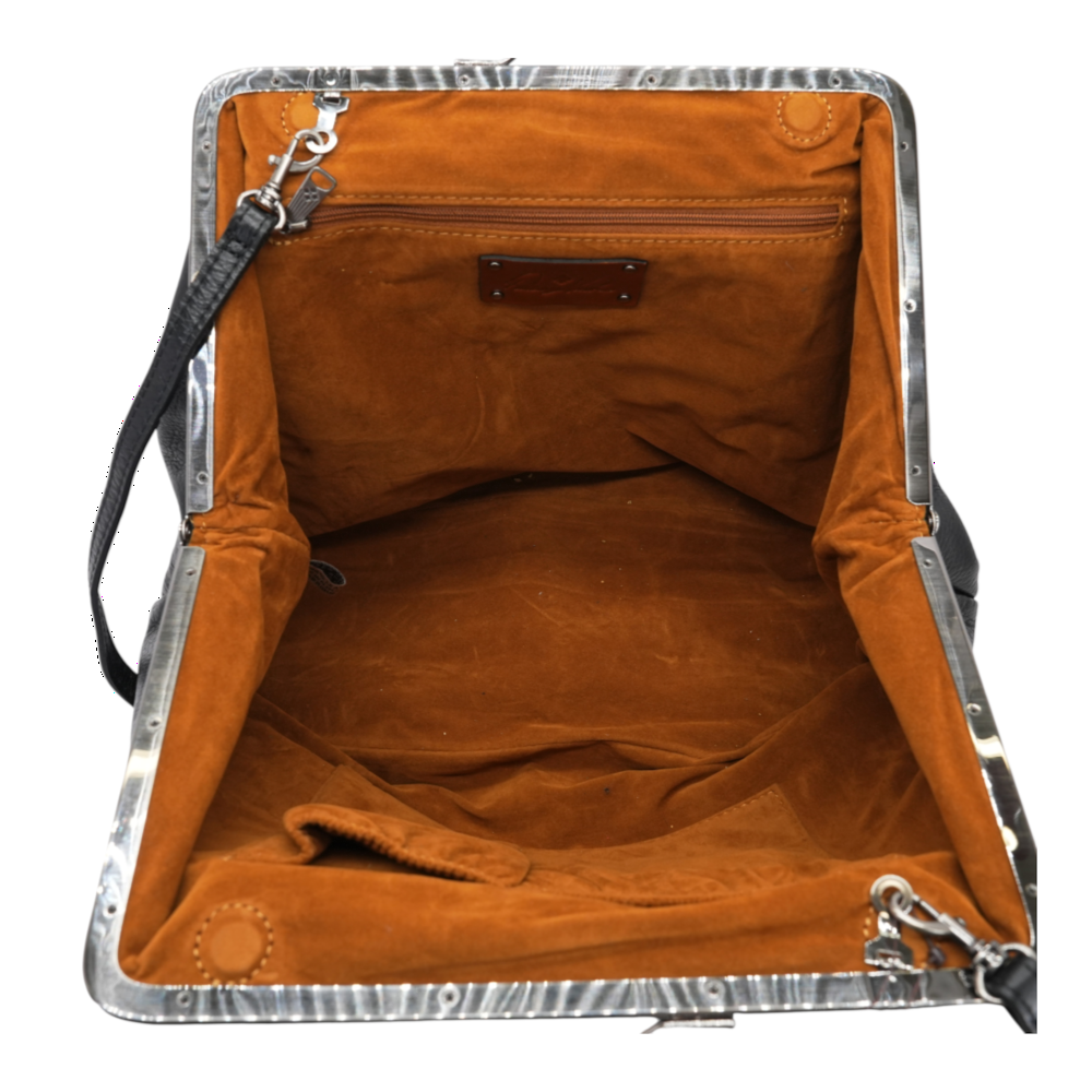 Patricia Nash Black Crossbody – Image 3