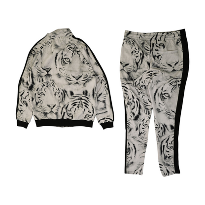 Gray Graphic Active Set