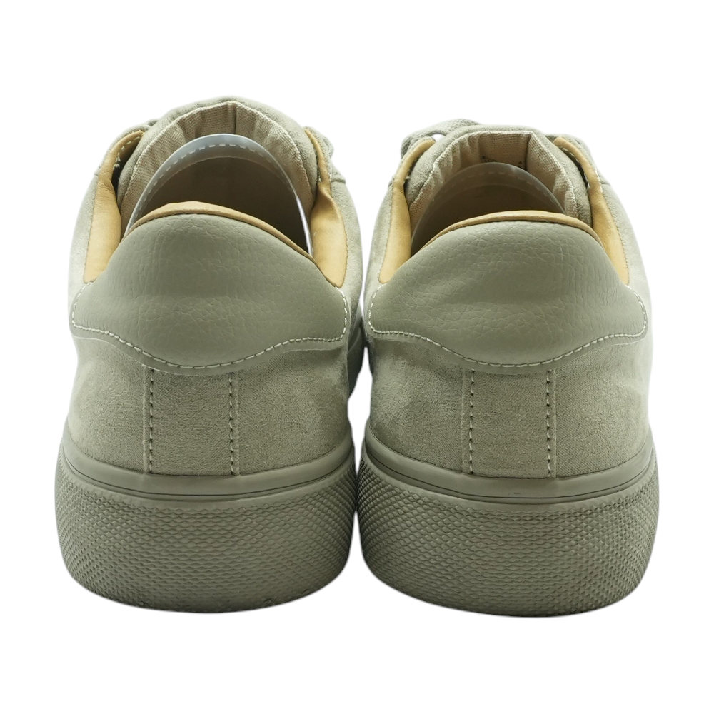 Brown Low-Top Athletic Shoes
