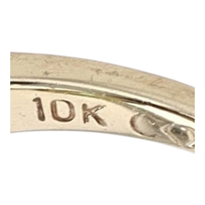 10K Yellow Gold Emerald Fashion Ring
