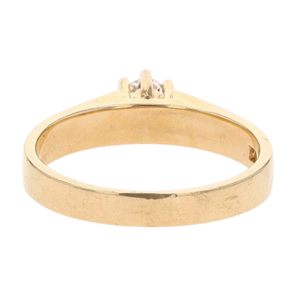 1/5 ctw 10K Yellow Gold Diamond Engagement Ring