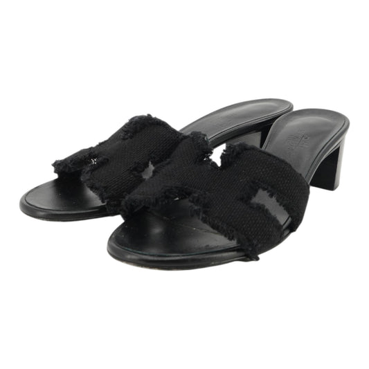 Oasis Sandal in Black