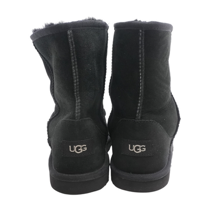 Black Boots
