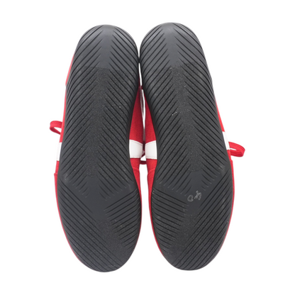 Malay Low-Top Athletic Shoes