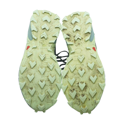 Alpha Cross 4 Low-Top Athletic Shoes
