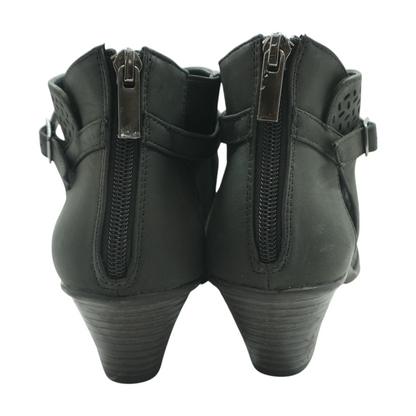 Black Sandals
