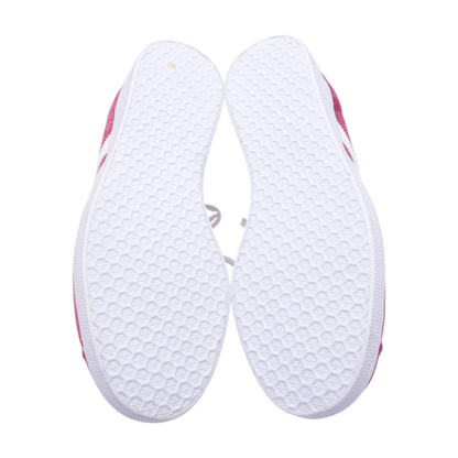 Gazelle Low-Top Athletic Shoes