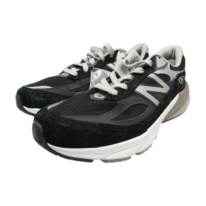 990v6 Low-Top Athletic Shoes