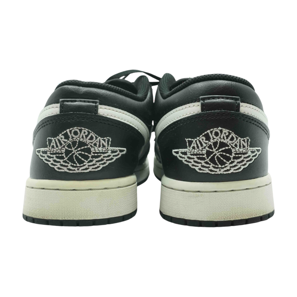 Air Jordan 1 Low Low-Top Athletic Shoes