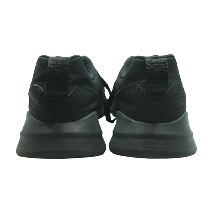 Black Low-Top Athletic Shoes