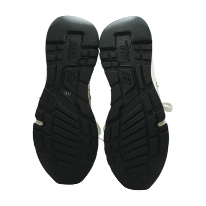 997R Low-Top Athletic Shoes