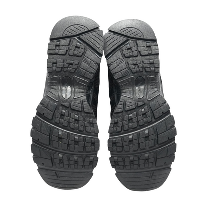 Black Low-Top Athletic Shoes