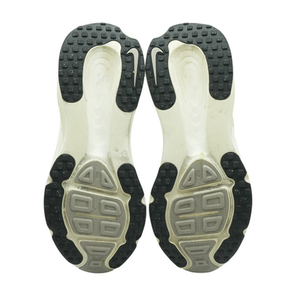 Vomero 18 Low-Top Athletic Shoes