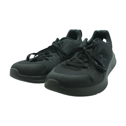 Black Low-Top Athletic Shoes