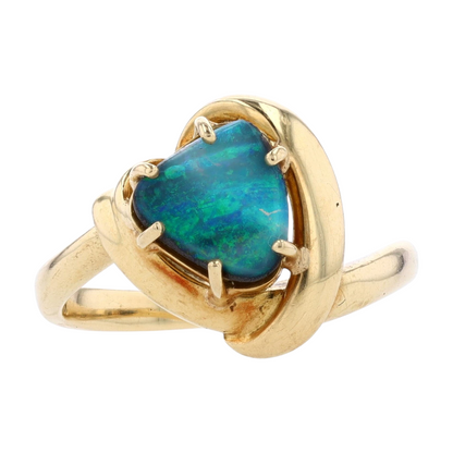 18K Yellow Gold Opal Fashion Ring