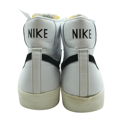 Blazer Mid 77 Vintage Mid-Top Athletic Shoes