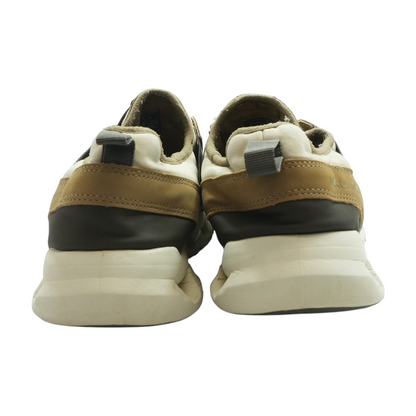 Zer Low-Top Athletic Shoes