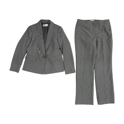 Black Solid Pant Suit