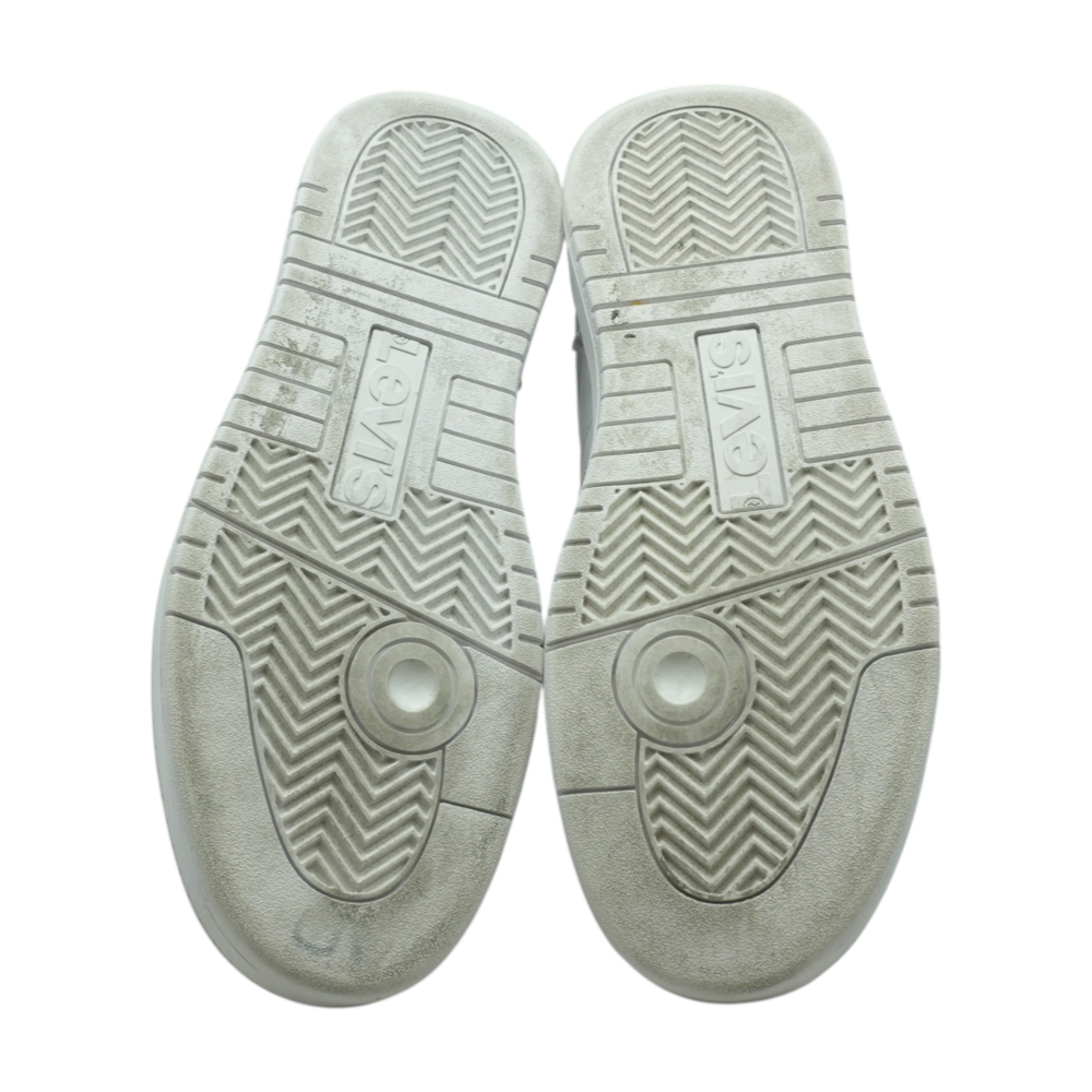 White High-Top Athletic Shoes