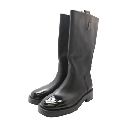 Black Boots