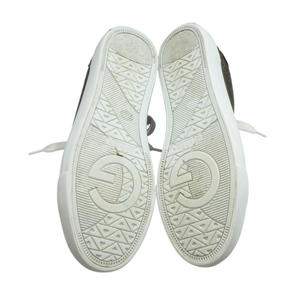 Juliie Low-Top Athletic Shoes