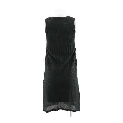 Black Solid Midi Dress