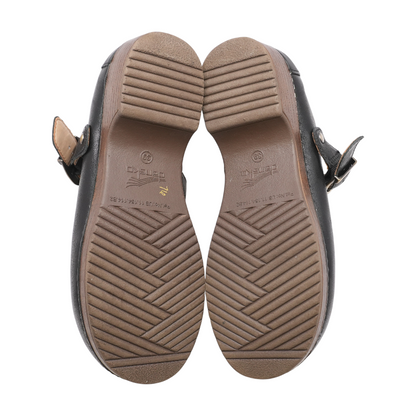 Black Flats