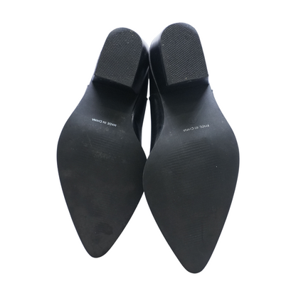 Black Boots