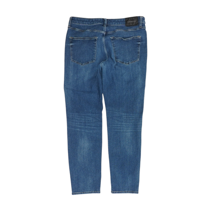 Athletic Jeans
