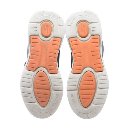 GO Walk Low-Top Athletic Shoes