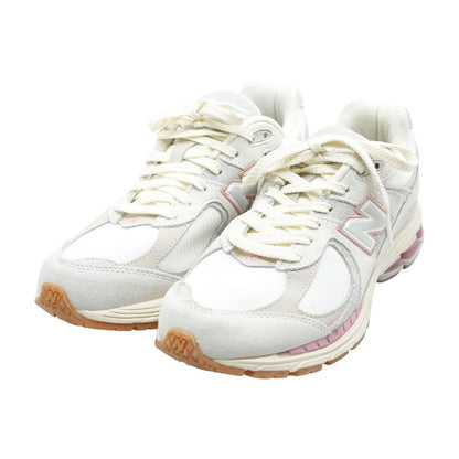 2002R Gray Low Top Athletic Shoes