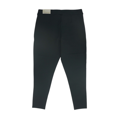 Black Solid Capris