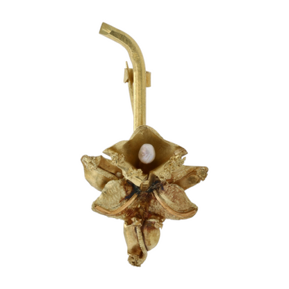 18K Yellow Gold Cultured Pearl Brooch