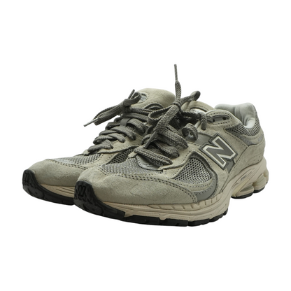 2002R Low-Top Athletic Shoes