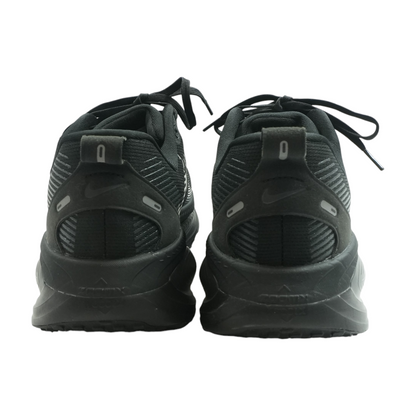 Vomero 18 Low-Top Athletic Shoes